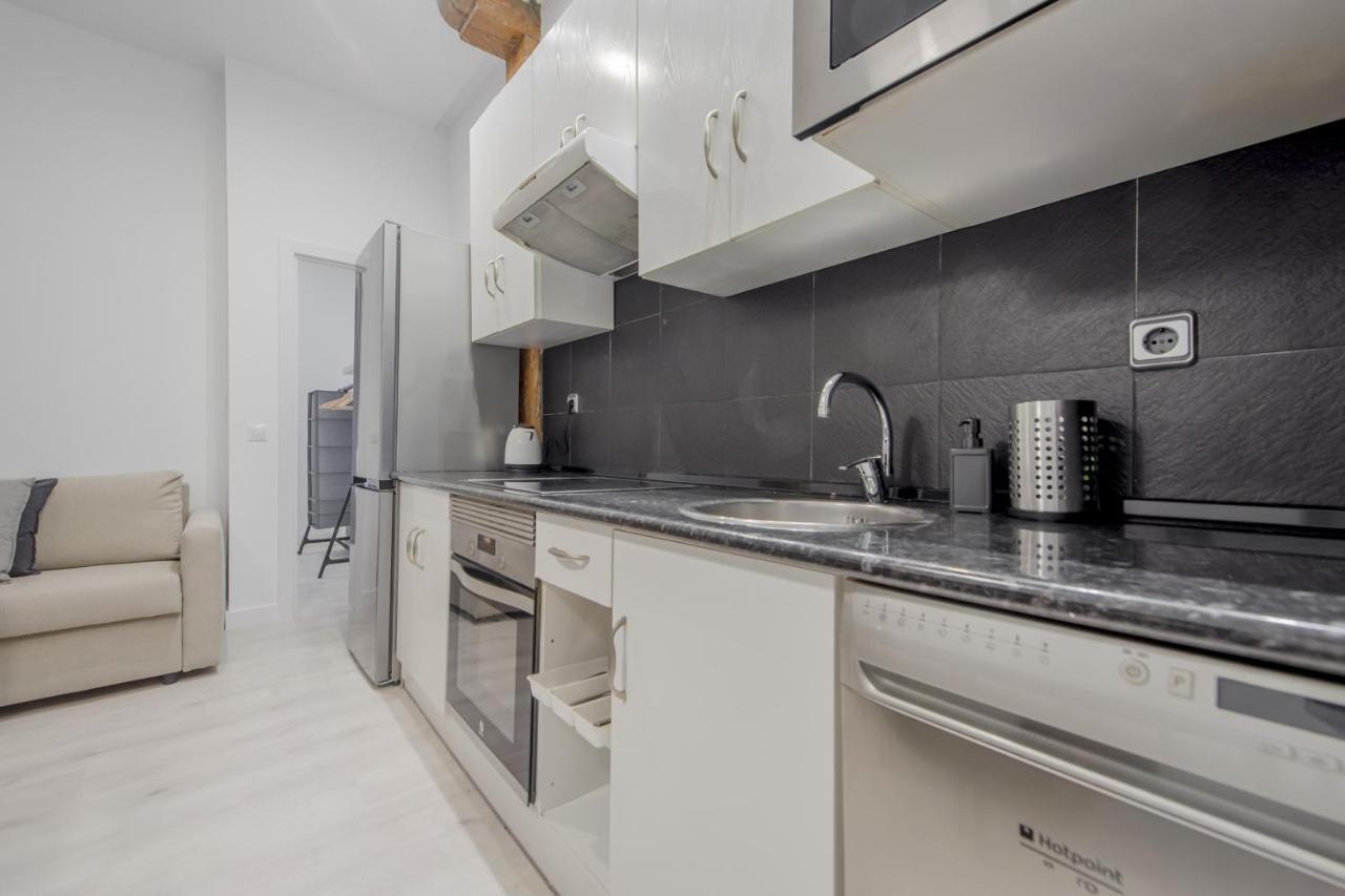 Cool/Soho Style Apt Para 9Pax C/Luciente Madrid Exteriör bild