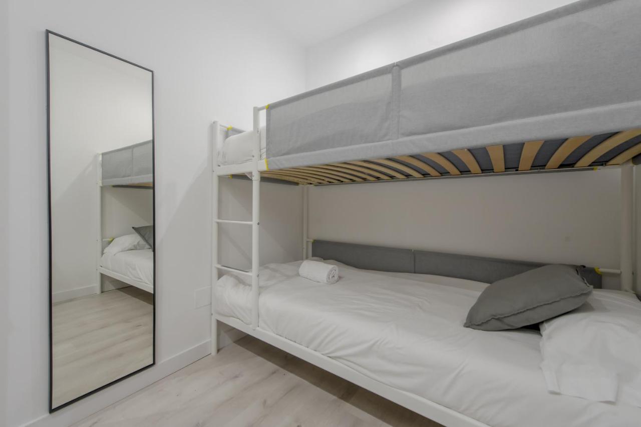 Cool/Soho Style Apt Para 9Pax C/Luciente Madrid Exteriör bild