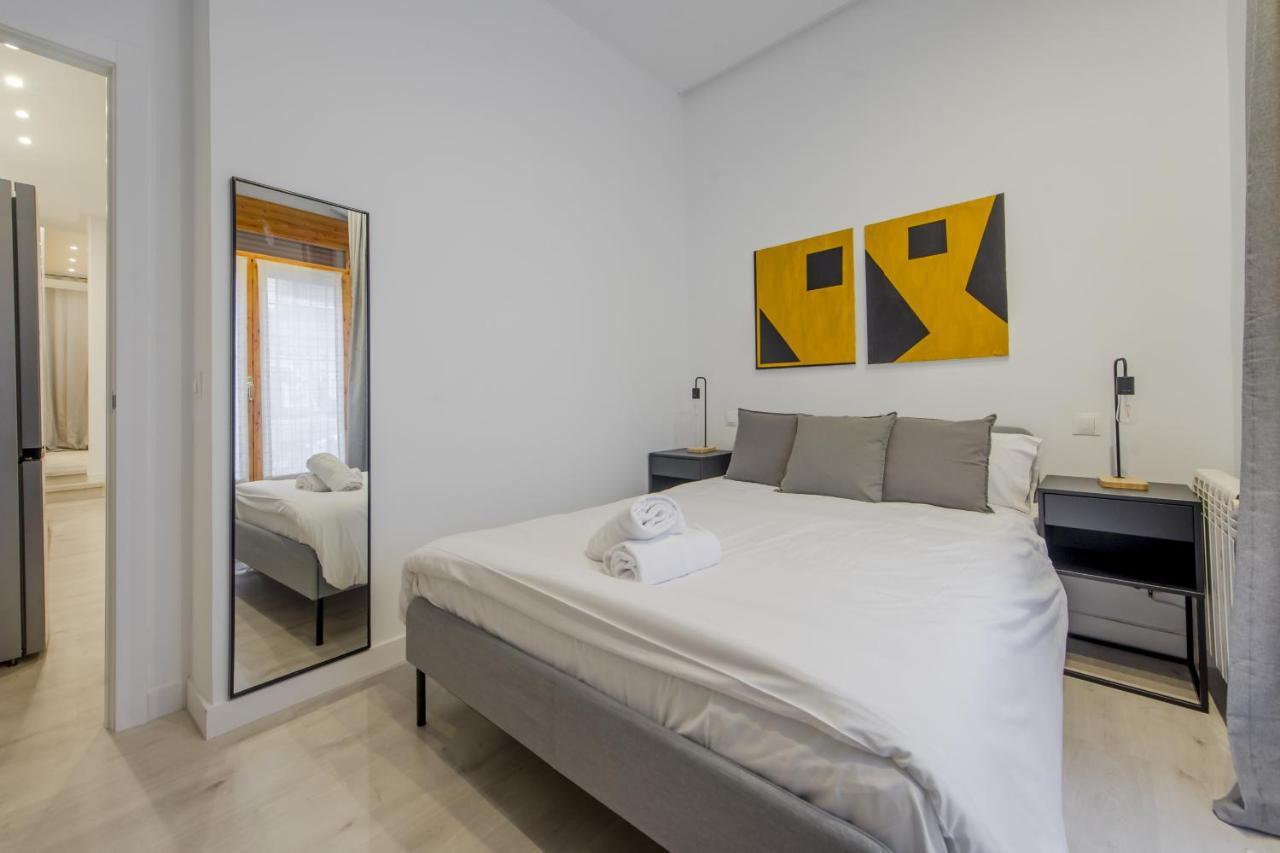 Cool/Soho Style Apt Para 9Pax C/Luciente Madrid Exteriör bild